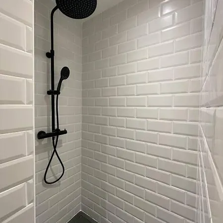 Cosy Cuisine / Terrasse / Bbq 公寓 *